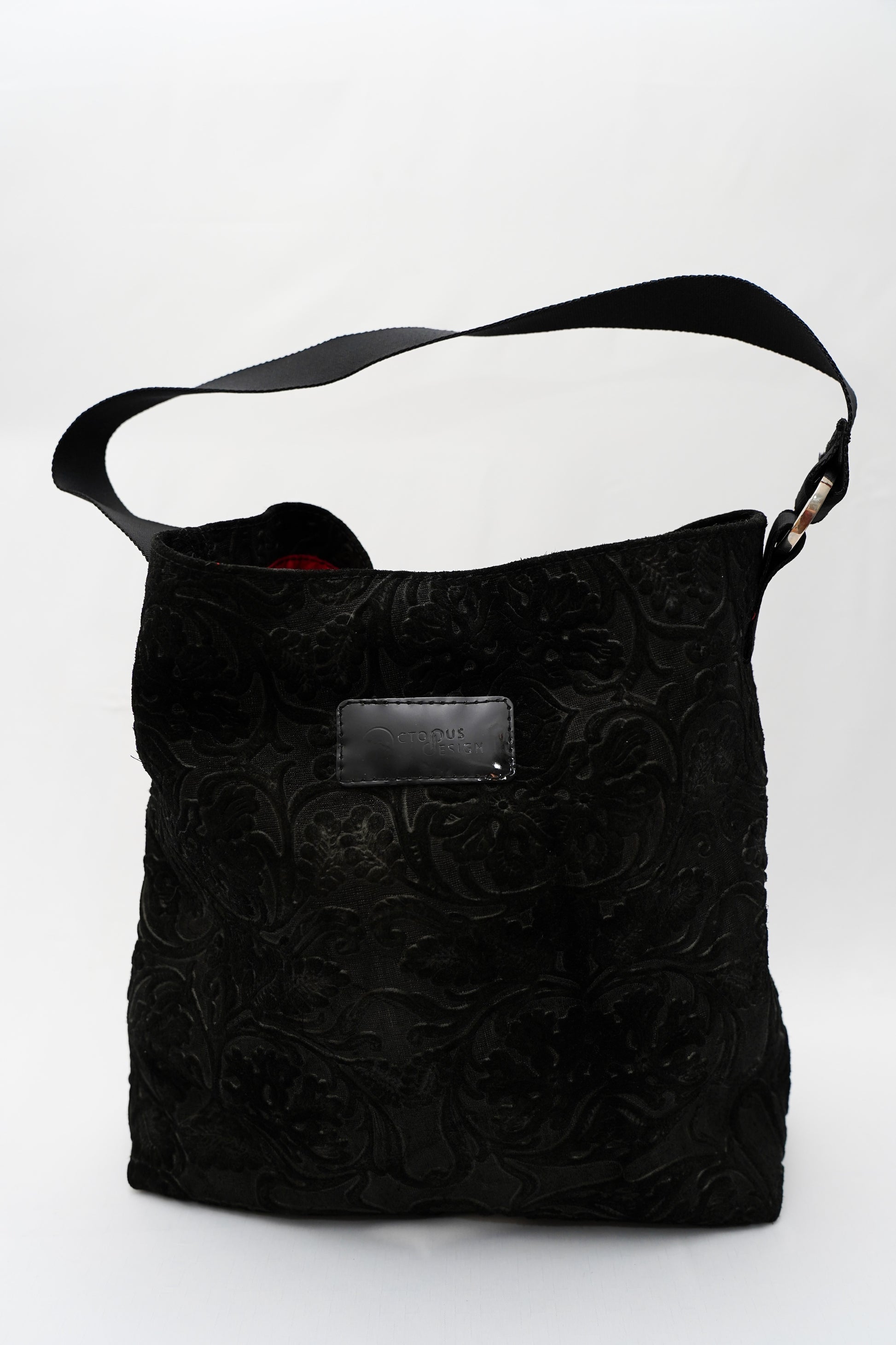 Sac Infinity                                       Black relief