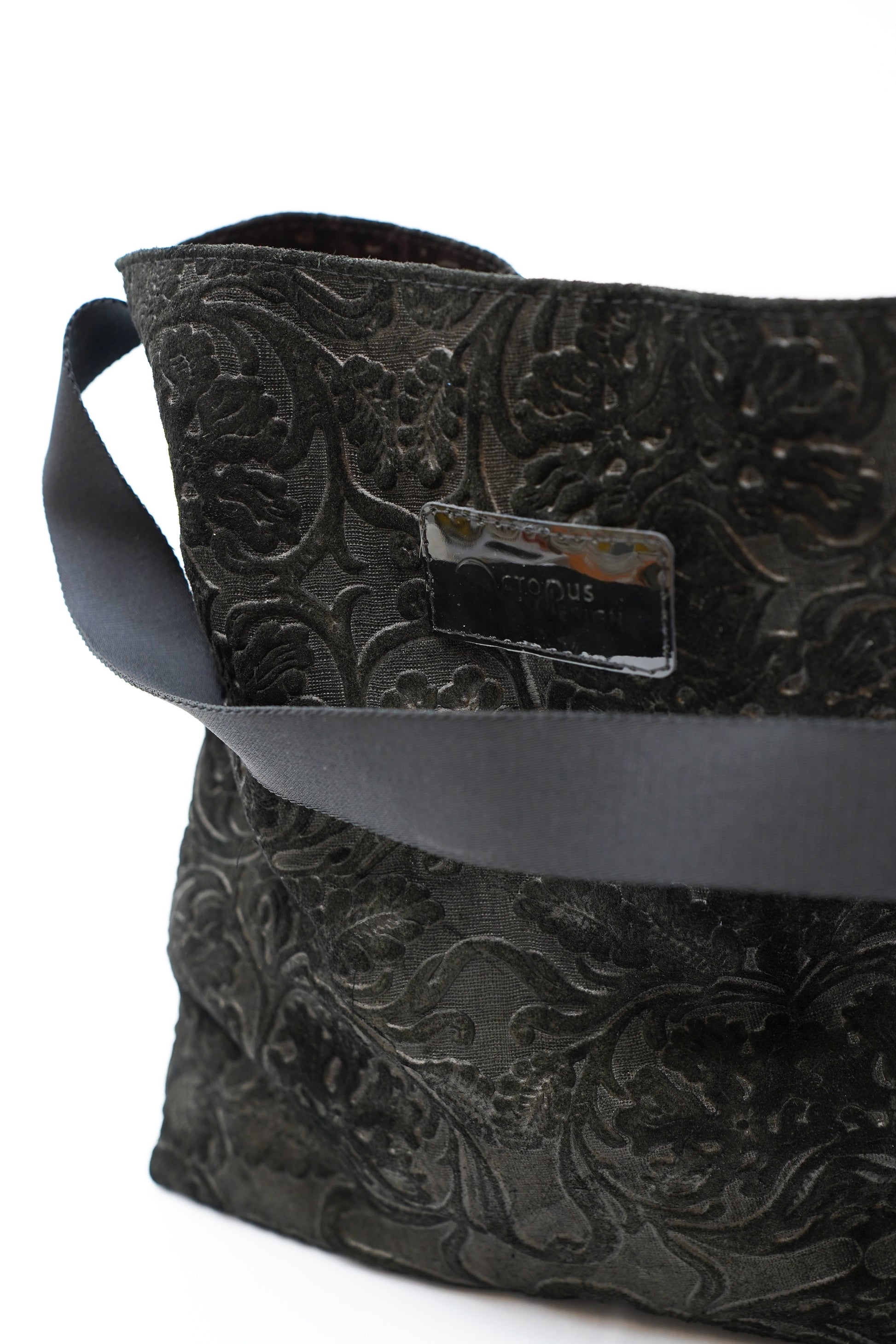 Sac Infinity                                       Black relief