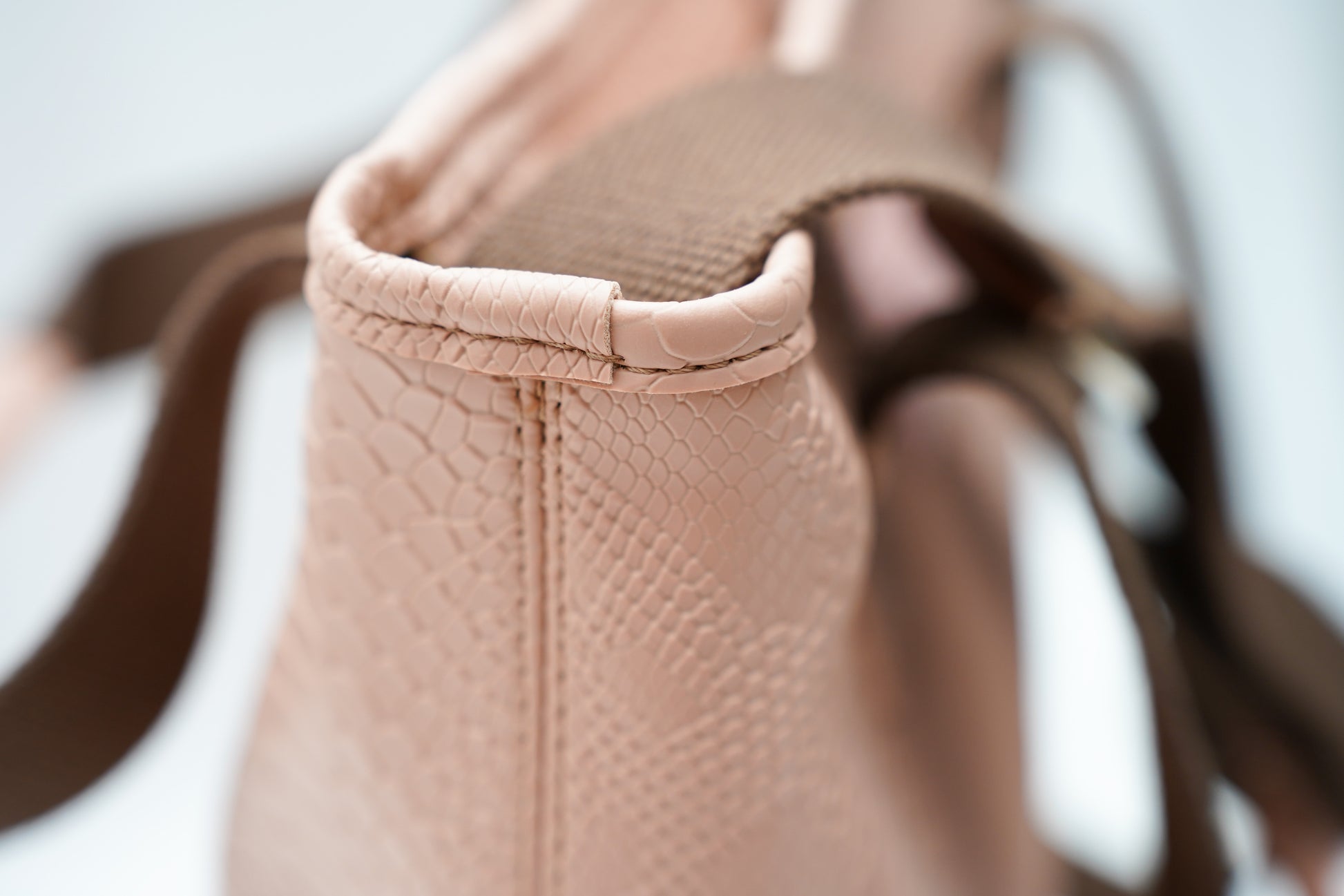 Sac épaulière                                        Sable rosé