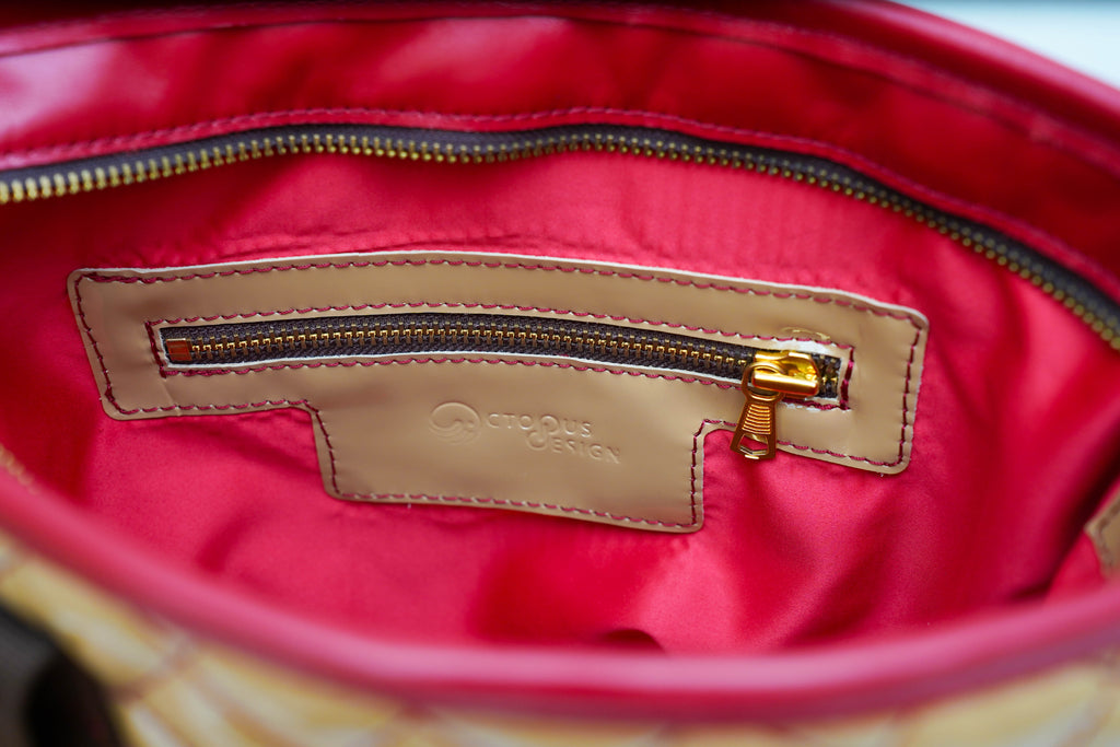 Sac designo beige rouge