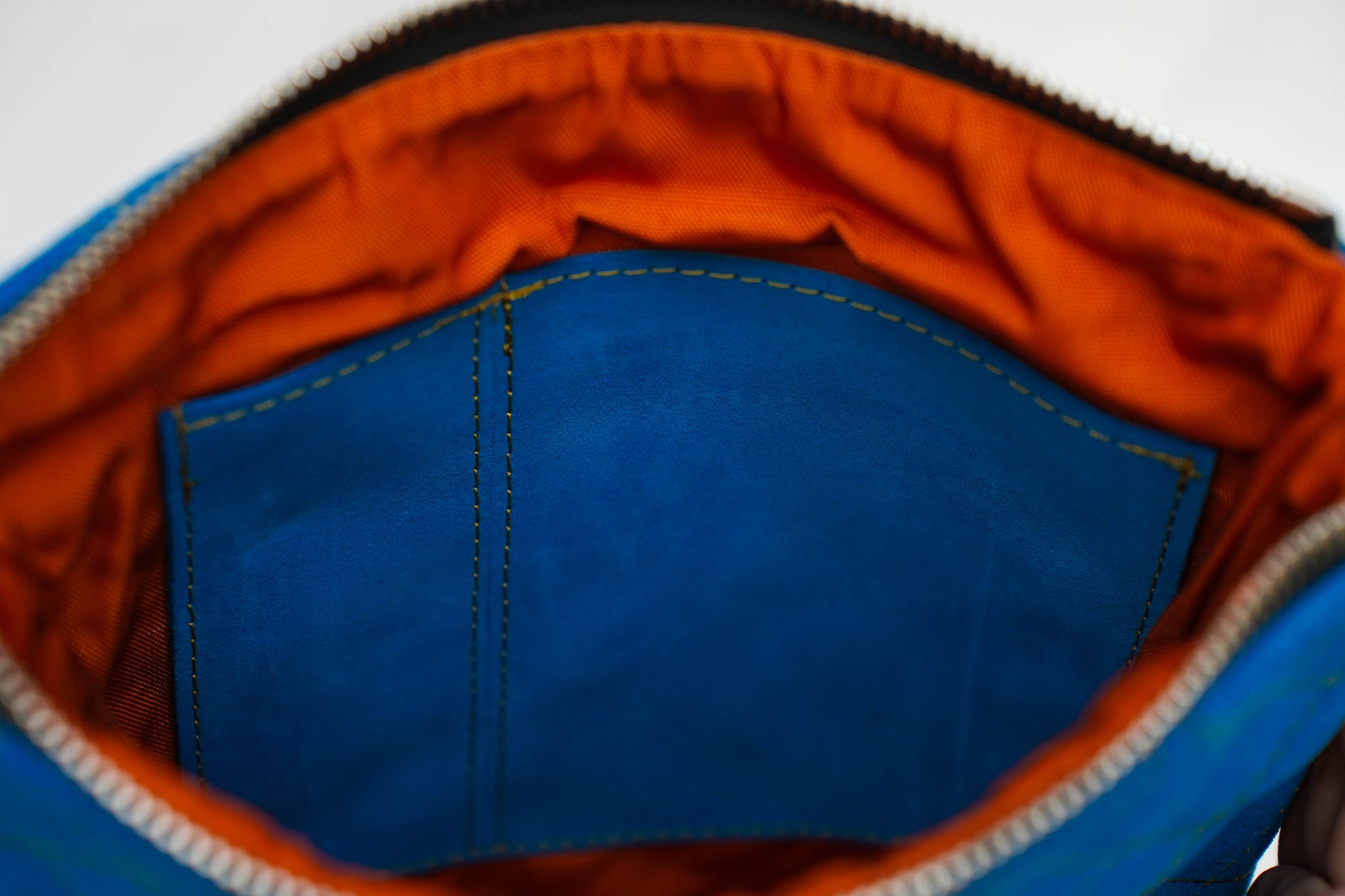 Sacoche cuir renversé Bleu