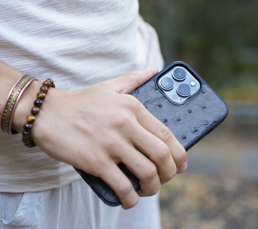 Coque iPhone 12/13/14 pro Max     Gris